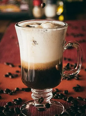 Red Frog Coffee Roaster fresh cafe latte in La Fortuna Costa Rica